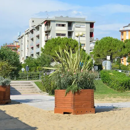 Laguna Grande Апартаменти *